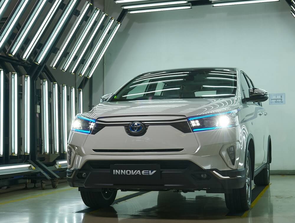 Toyota Innova Hybrid Sudah Bisa Dipesan Harga Mulai Rp 450 Juta