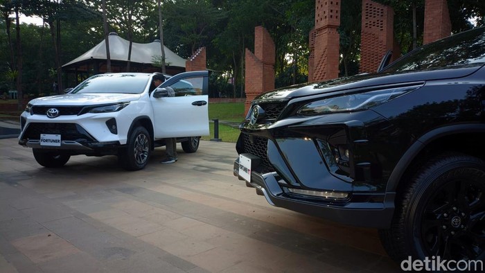Hitung Dulu Ini Gaji Ideal untuk Mengajukan Kredit Toyota Fortuner Baru